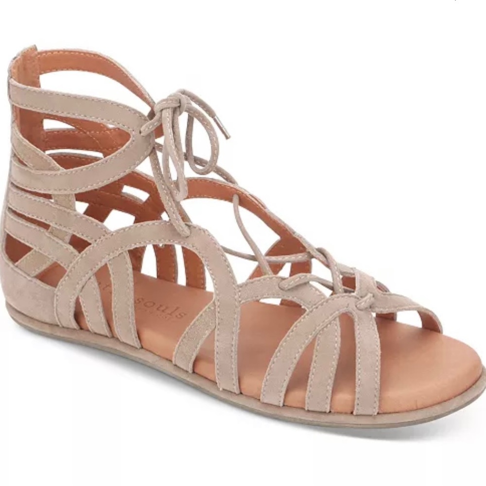 Gentle Souls by Kenneth Cole Womens Break My Heart 3 Gladiator Sandals 8.5